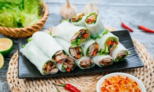 Cách làm phở cuốn thập cẩm tại nhà nhanh, đơn giản và ngon
