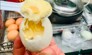 Trứng dữa là gì mà người thì “ghiền”, người cho tiền cũng lắc đầu từ chối?