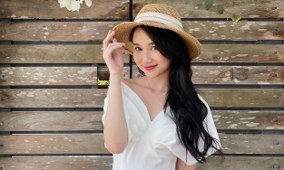 Chăm như Trúc Anh 'Mắt biếc': Quay phim đến 2 giờ đêm, sáng vẫn đi học đều