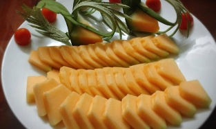 3 cách bổ dưa lưới cực nhanh mà lại đẹp mắt tại nhà