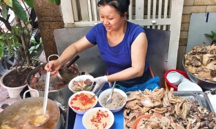 5 món ăn ngon được tín đồ ẩm thực khen không tiếc lời ở ngõ Trung Yên
