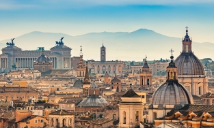 Rome, thành phố của di tích, nơi chỉ tham quan quảng trường cũng đủ vui