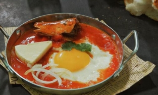 Cách làm bánh mì cá trứng ốp la để có bữa sáng no, ngon và nhanh cho cả nhà