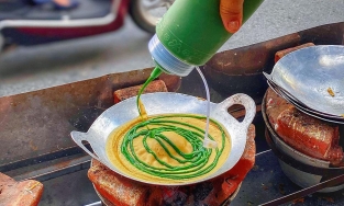 Bánh bò thốt nốt sốt tứ vị ngon - bổ - rẻ được lòng giới trẻ Sài Gòn