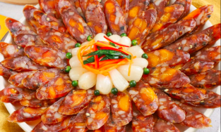 Lạp xưởng trứng muối, món ăn mới thu hút tín đồ ẩm thực