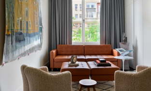 Ngắm căn hộ 85m² trong tòa nhà hơn 80 năm tuổi vừa cổ điển vừa hiện đại