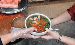 8 trải nghiệm ăn uống được 'lên kèo' nhiều nhất dịp Hà Nội mở lại hàng quán