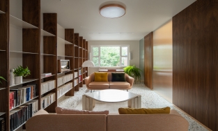 Ngôi nhà phố hiện đại với điểm nhấn từ gạch terrazzo và gỗ walnut