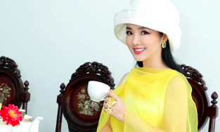 Hoa hậu Giáng My khoe ảnh đi dự tiệc cưới, nhan sắc 'không tuổi' gây chú ý