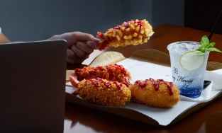 4 tiệm hotdog Hàn Quốc chuẩn vị, được lòng giới trẻ Sài Gòn