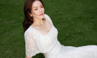 Hôm qua sao làm gì (18/11): Lý Nhã Kỳ khẳng định không 'ế', Phương Nga quyến rũ bất ngờ