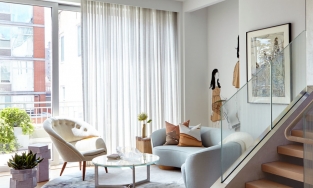 Sofa hình bán nguyệt: Thiết kế sofa giúp phòng khách thêm duyên dáng