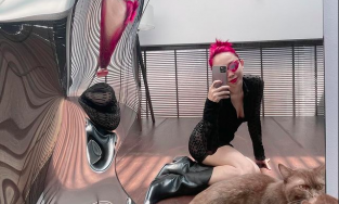 Cận cảnh chiếc gương 'sống ảo' gần 100 triệu của Tóc Tiên