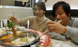 Những quy tắc trên bàn ăn của người Nhật phải biết để không bị dính ồn ào như Khoa Pug