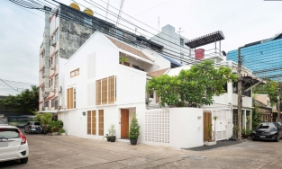 Ngôi nhà 3 tầng chung một mặt bằng nhưng có thể biến thành 2 căn nhà độc lập