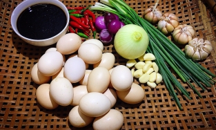 Trứng ngon, bổ nhưng không muốn hại sức khỏe đừng kết hợp với những nguyên liệu này