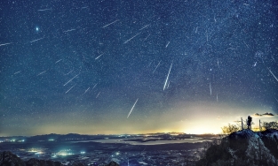 Mưa sao băng lớn nhất năm 2021 sẽ xuất hiện vào đêm 13/12