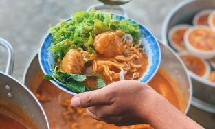 Bánh tầm cay - món ăn cay 'chảy nước mắt' mà níu chân thực khách ở  Cà Mau