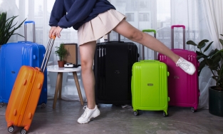 Top 10 vali kéo chính hãng giá rẻ tốt nhất hiện nay 2022 