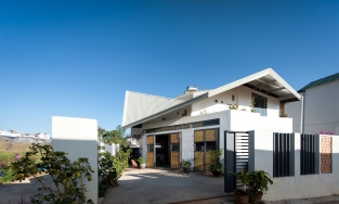 To's House, ngôi nhà trong hẻm bình yên đúng như nguyện của gia đình trẻ ở Đà Lạt