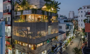 Hoa's House: Ngôi nhà giữa phố chợ tưởng kín tắp mà thoáng và mở như spa sát biển ở Sài Gòn