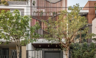 Ngôi nhà có mặt tiền linh hoạt và mềm mại như sóng lượn tại Cần Thơ