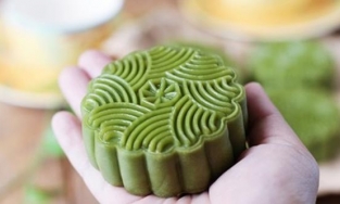 Bật mí cách làm bánh trung thu không cần lò nướng vẫn thơm ngon, hấp dẫn