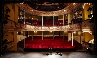 Nghệ thuật hàn lâm thay đổi thước đo giá trị thời Covid