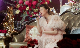 Hà Hồ tuyên bố lui về ở ẩn, hoàn thành nhiệm vụ sinh nở