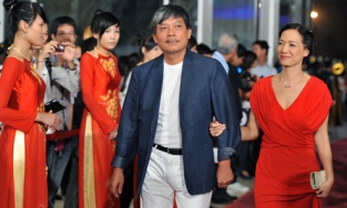 NSND Lê Khanh tiết lộ chưa làm đám cưới sau 20 năm kết hôn