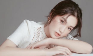 Bạn gái tin đồn của Đoàn Văn Hậu có vòng eo nhỏ nhất Hoa hậu Việt Nam 2020