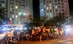 Vụ thi thể lìa đầu tại chung cư quận 7: Người dân ám ảnh rời nhà gấp