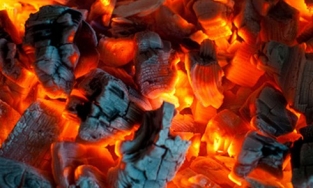 Hà Giang: Dùng than củi sưởi ấm, 2 em nhỏ ngạt khí 