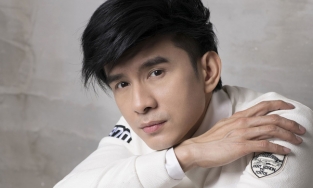 Đan Trường khoe cơ bắp săn chắc đáng ngưỡng mộ dù đã U50