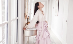 Nhan sắc tuổi U40 bất chấp thời gian của bà xã Hồ Hoài Anh