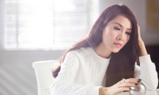 Quế Vân quay clip tố chồng ngoại tình, đập phá nhà cửa rồi bỏ đi khi vợ đang mang thai