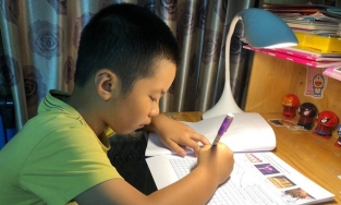 Bộ GD - ĐT chỉ đạo không giao bài tập về nhà cho học sinh lớp 1