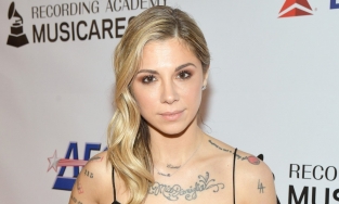 Chirstina Perri vừa sinh con gái đầu lòng đã phải đau đớn nói lời vĩnh biệt