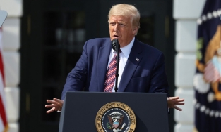 Tổng thống đương nhiệm Donald Trump sắp tiêm vaccine Covid-19