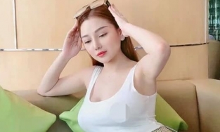 Debut làm ca sĩ, Mon 2K tung ảnh “đâu thua gì Ngọc Trinh, Chi Pu'