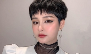 Hiền Hồ 'gái ngoan showbiz' không ít lần vướng vào lùm xùm thiếu tôn trọng đàn chị