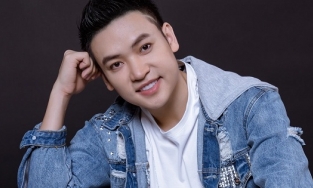 Duy Khoa là ai? Nam ca sĩ bước ra từ Sao Mai Điểm Hẹn, bất ngờ trở lại với Mùa hoa tìm lại sau 10 năm vắng bóng