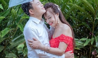 'Cô dâu 62 tuổi' Thu Sao kỉ niệm 3 năm ngày cưới: Nhan sắc trẻ như đôi mươi