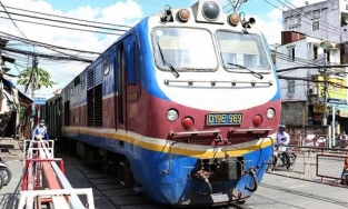 Đường sắt tuyến Hà Nội - TP. HCM và Hải Phòng chạy lại tàu khách từ 13/10