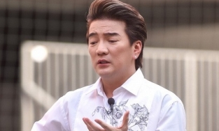 Đàm Vĩnh Hưng nói gì khi được hỏi về 'kết hôn giả với người phụ nữ tên Liên' 11 năm trước?