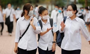 Hà Nội cho học sinh 5 khối đầu cấp - cuối cấp ngoại thành trở lại trường học trực tiếp từ ngày 8/11