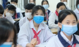 Học sinh trở lại trường học: Không bắt buộc đeo khẩu trang trong lớp