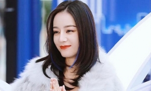 Mẹ Địch Lệ Nhiệt Ba lo con gái không có người muốn rước