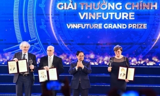 3 nhà khoa học công nghệ mRNA được vinh danh tại VinFuture, nhận giải thưởng 3 triệu USD