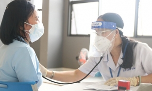 Bác sĩ bệnh viện Đại học Y Hà Nội trả lời câu hỏi hậu Covid-19 kéo dài trong bao lâu